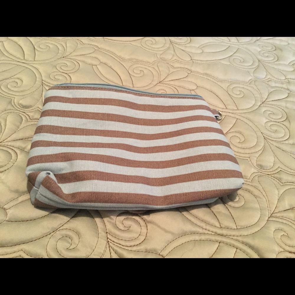 Thirty One makeup bag - Picture 3 of 3